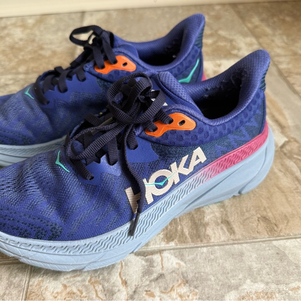 Hoka One One Challenger ATR 7 Athletic Shoes - Picture 7 of 9
